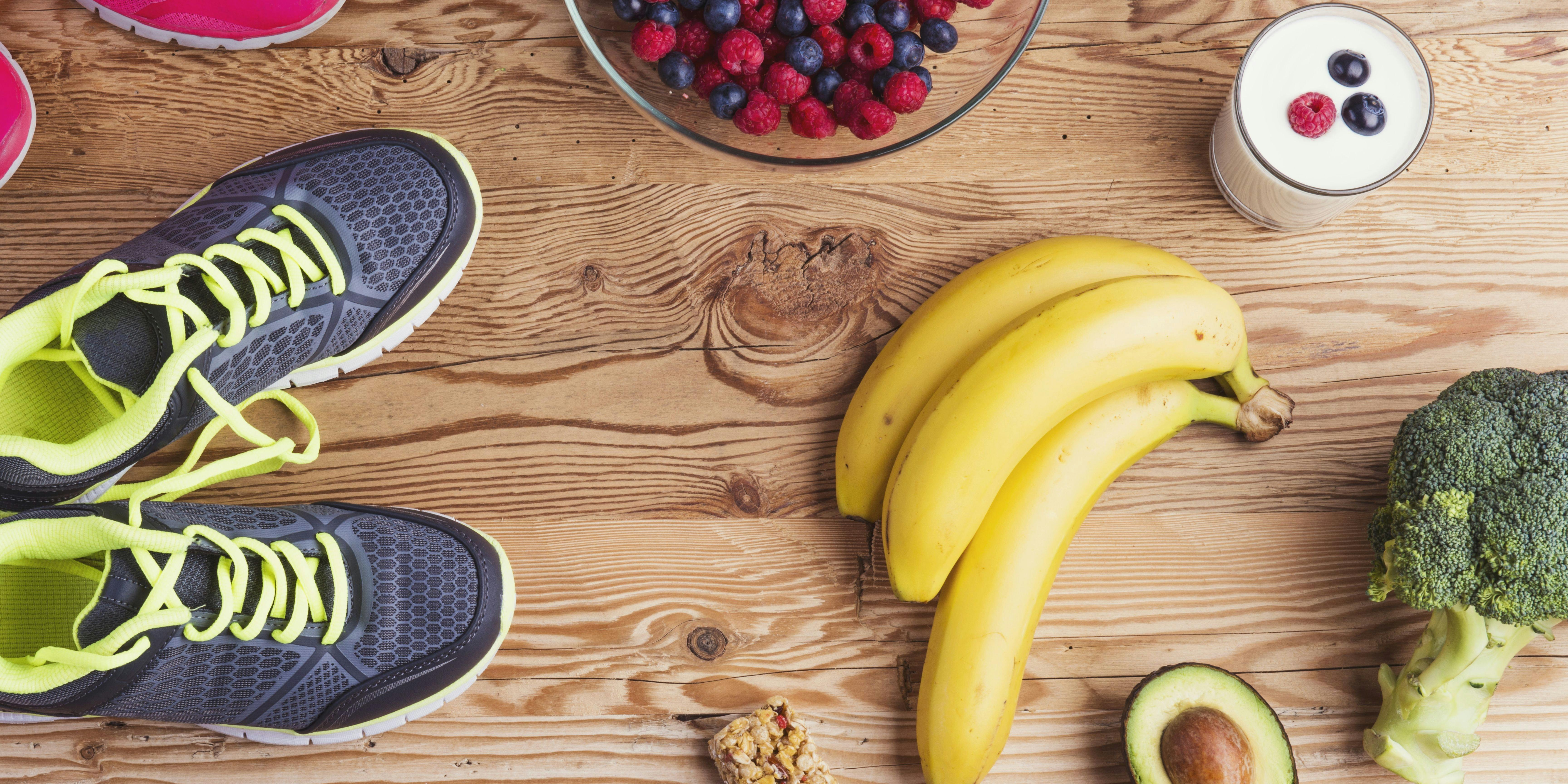 BEST FOODS FOR MARATHON RUNNERS: PRE-RACE FUEL & POST-RUN RECOVERY